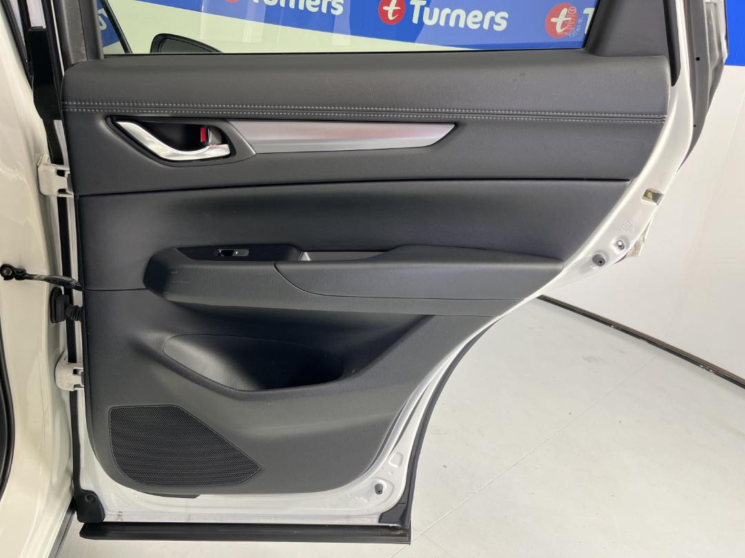 Photo '19' of Mazda CX-5 Photo '19' of Mazda CX-5