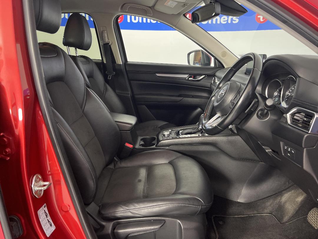 Photo '16' of Mazda CX-5 Photo '16' of Mazda CX-5