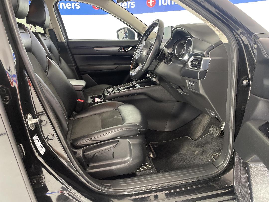 Photo '16' of Mazda CX-5 Photo '16' of Mazda CX-5