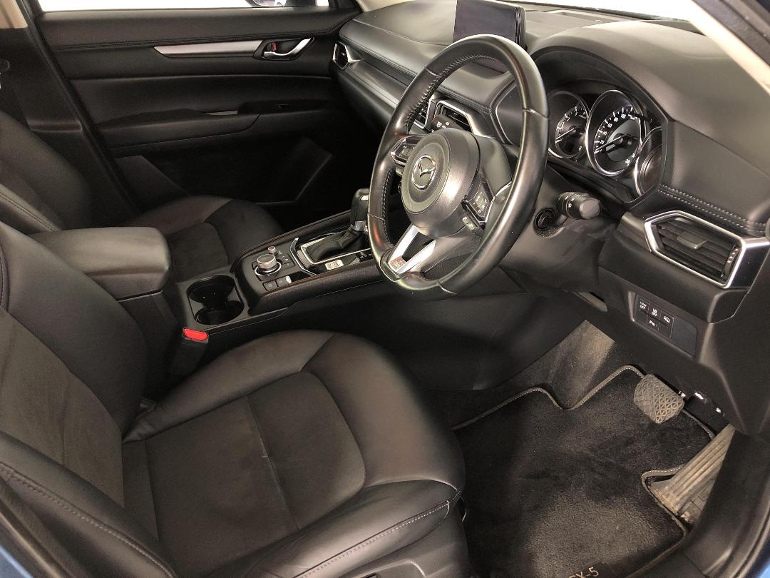 Photo '16' of Mazda CX-5