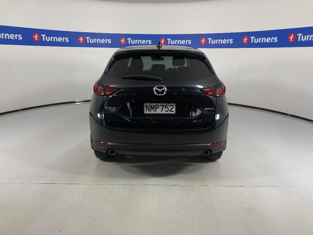 Photo '6' of Mazda CX-5 Photo '6' of Mazda CX-5