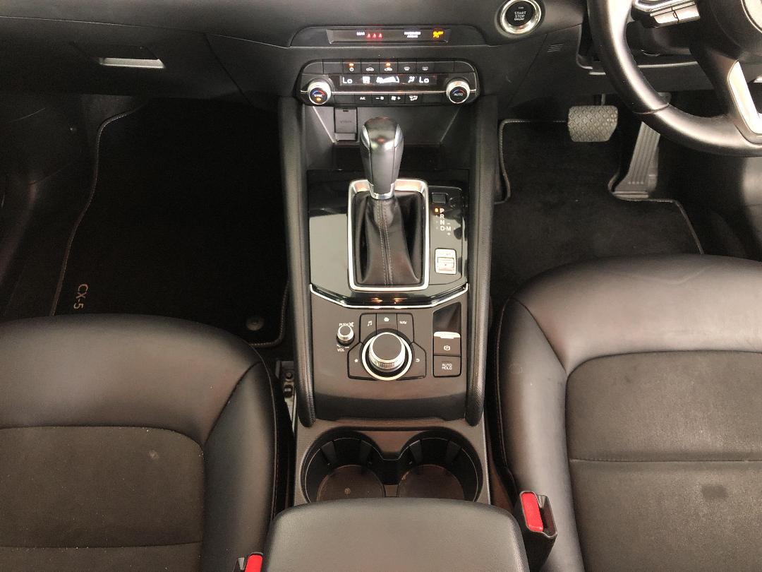 Photo '18' of Mazda CX-5