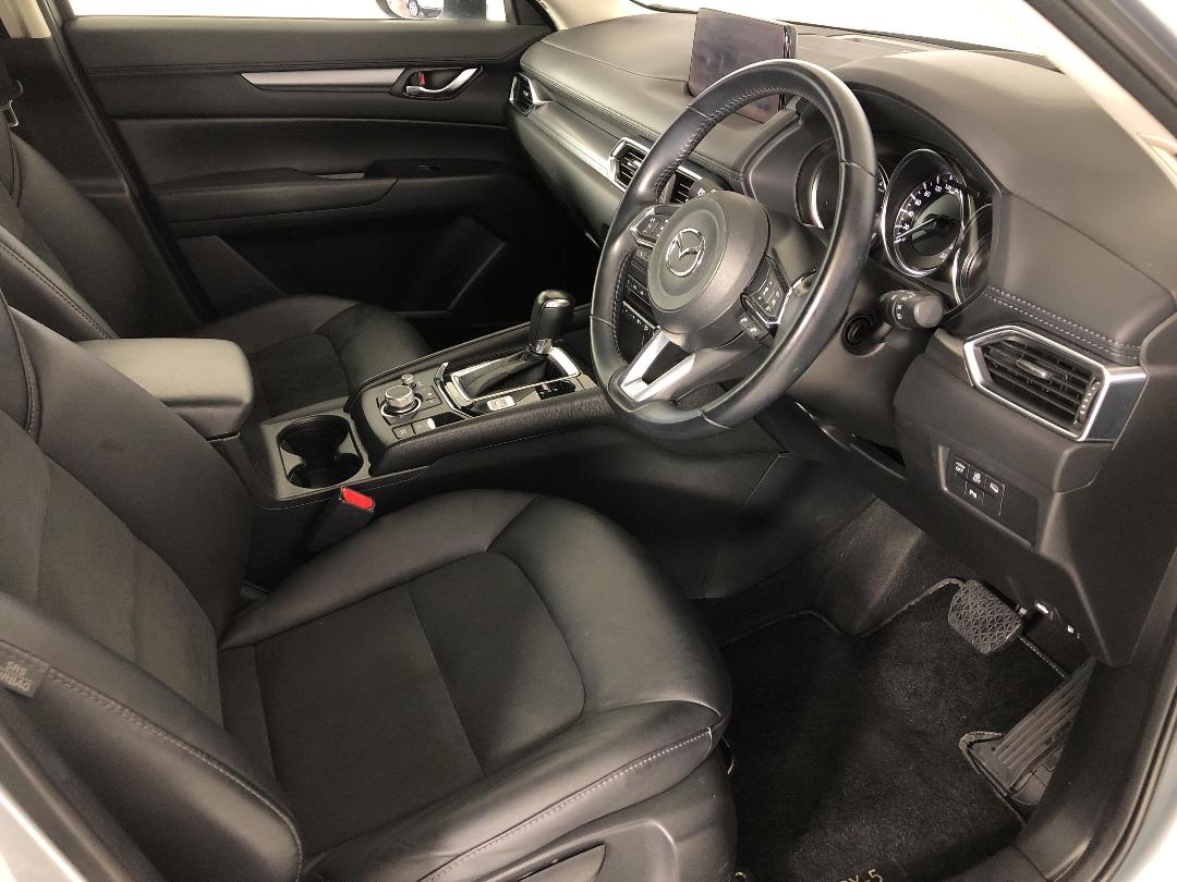 Photo '16' of Mazda CX-5 Photo '16' of Mazda CX-5