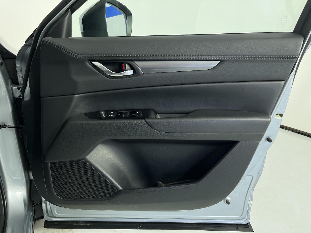 Photo '15' of Mazda CX-5 Photo '15' of Mazda CX-5