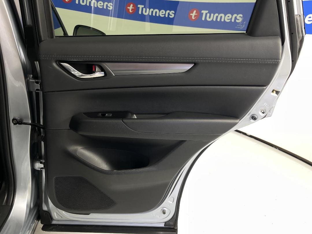 Photo '19' of Mazda CX-5 Photo '19' of Mazda CX-5