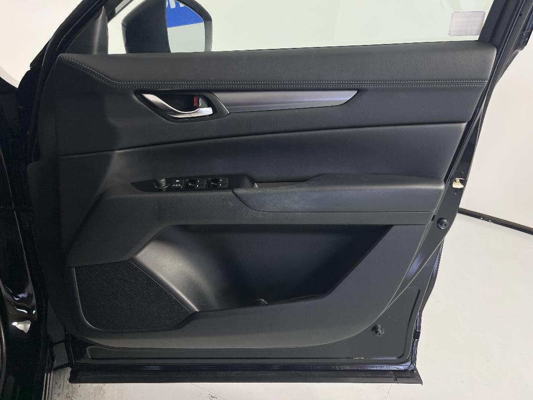 Photo '15' of Mazda CX-5 Photo '15' of Mazda CX-5