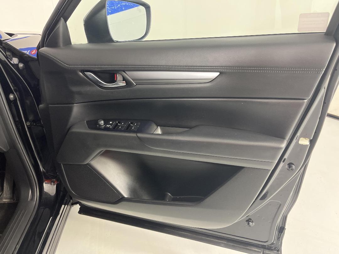 Photo '15' of Mazda CX-5