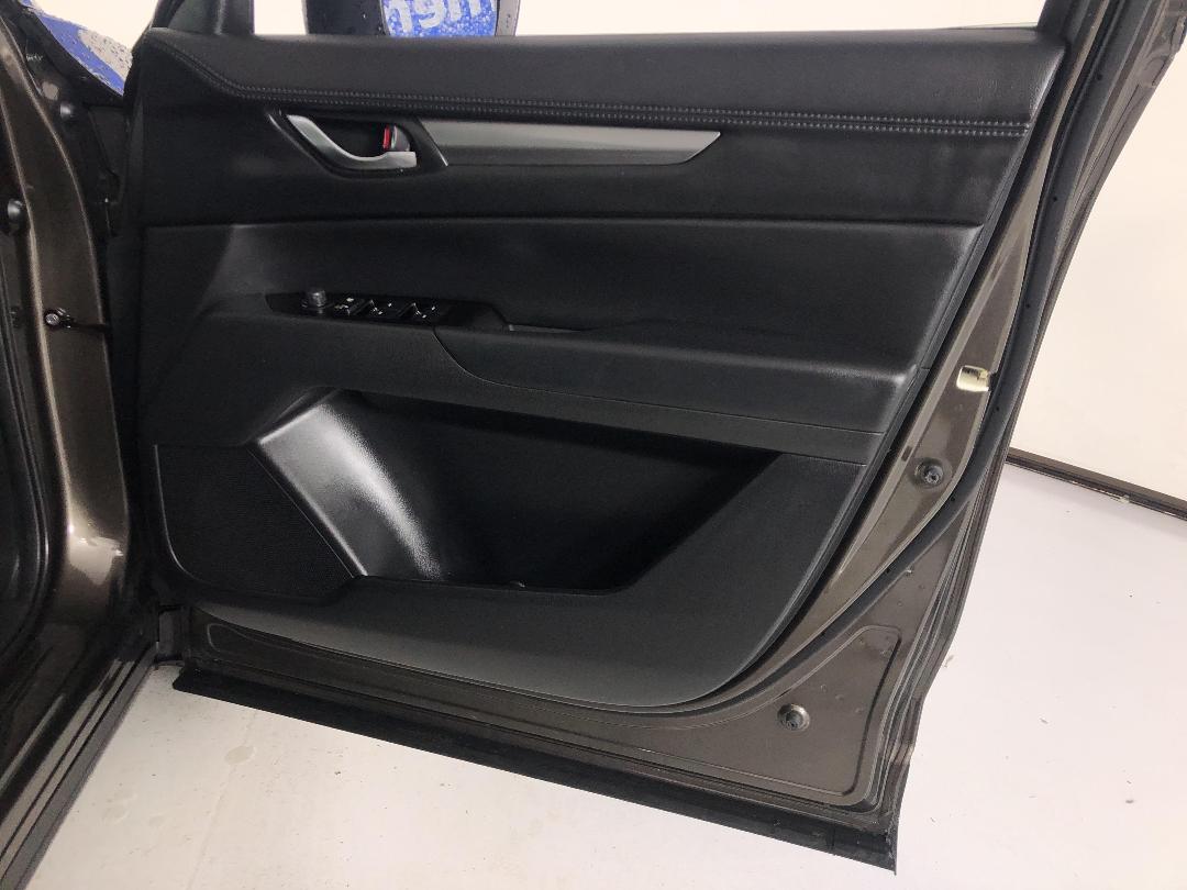 Photo '15' of Mazda CX-5