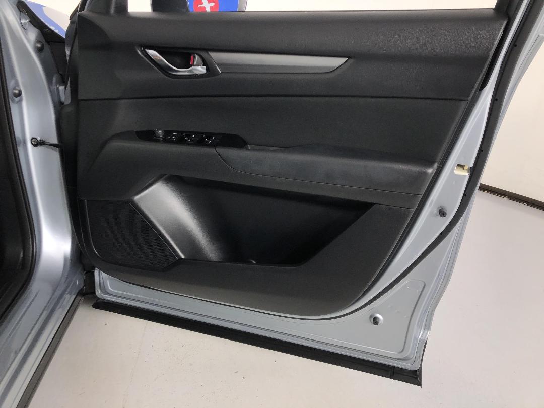 Photo '15' of Mazda CX-5