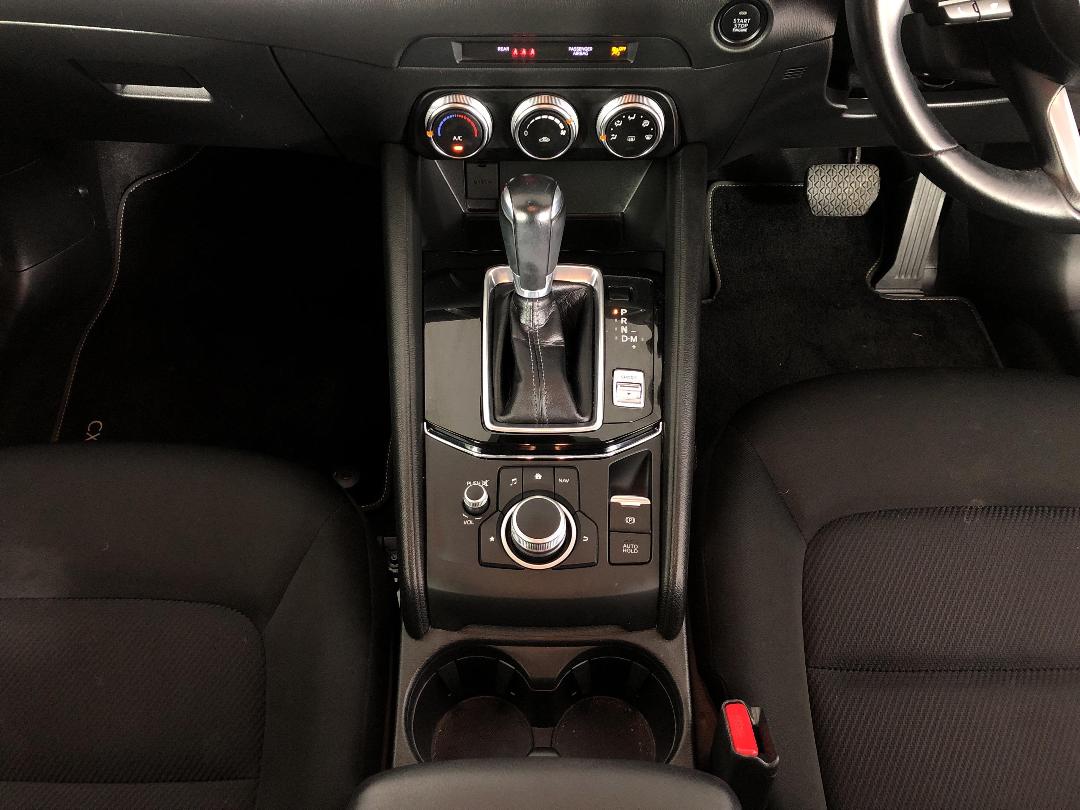 Photo '18' of Mazda CX-5