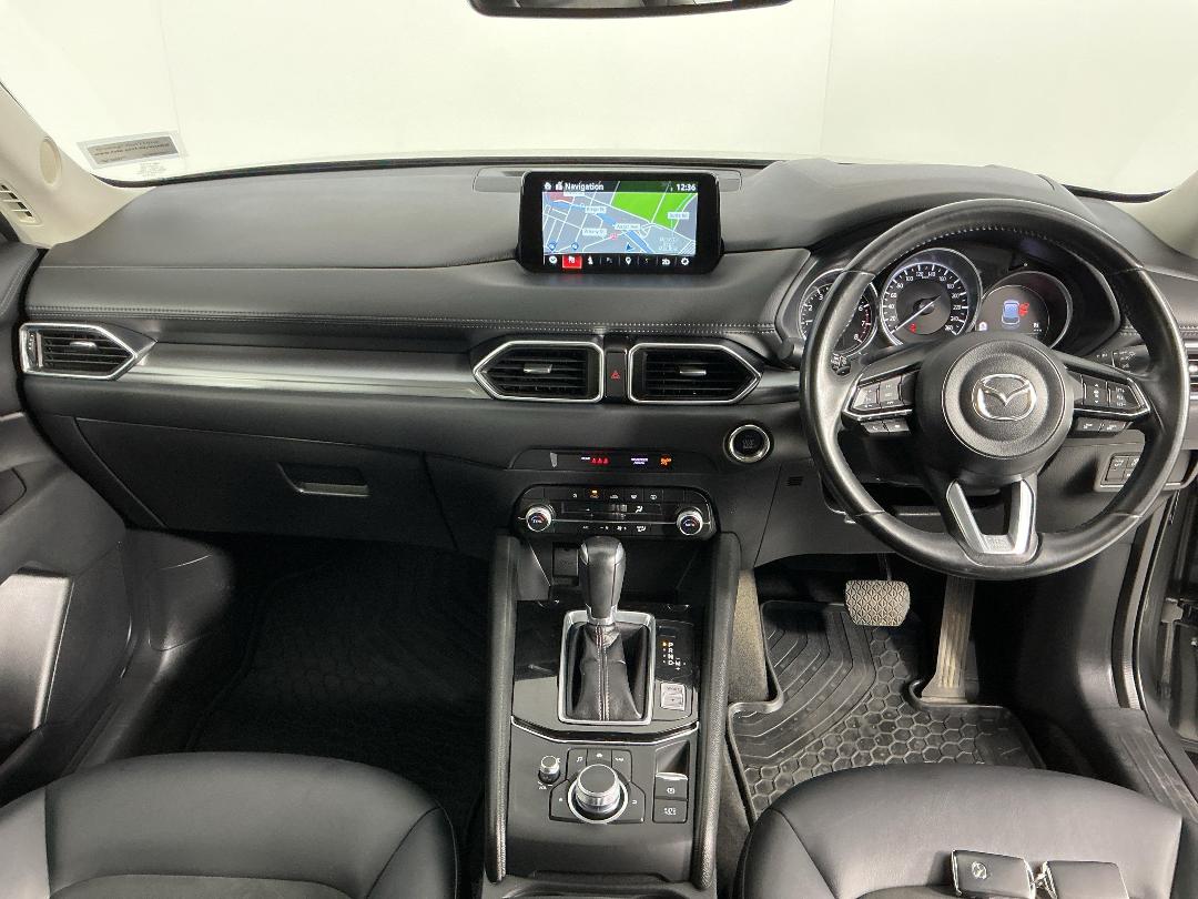 Photo '17' of Mazda CX-5