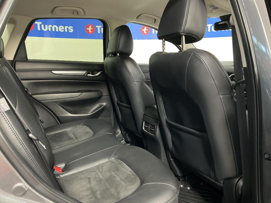 Photo '20' of Mazda CX-5