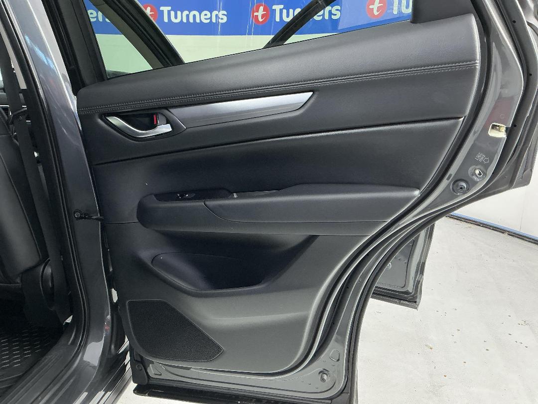 Photo '19' of Mazda CX-5