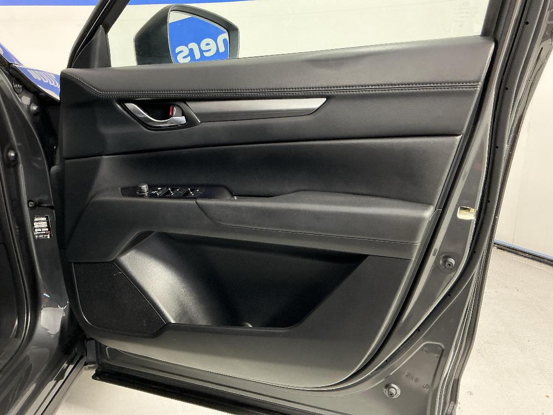 Photo '15' of Mazda CX-5