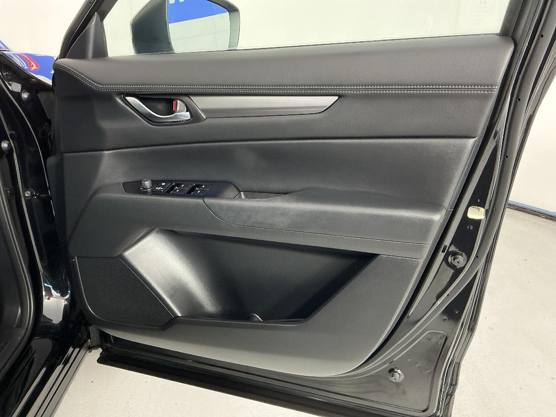 Photo '15' of Mazda CX-5