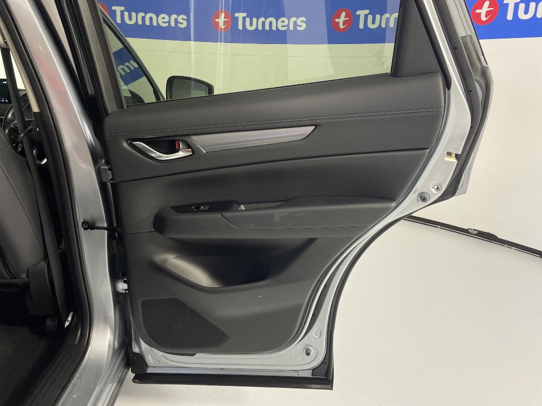 Photo '19' of Mazda CX-5 Photo '19' of Mazda CX-5