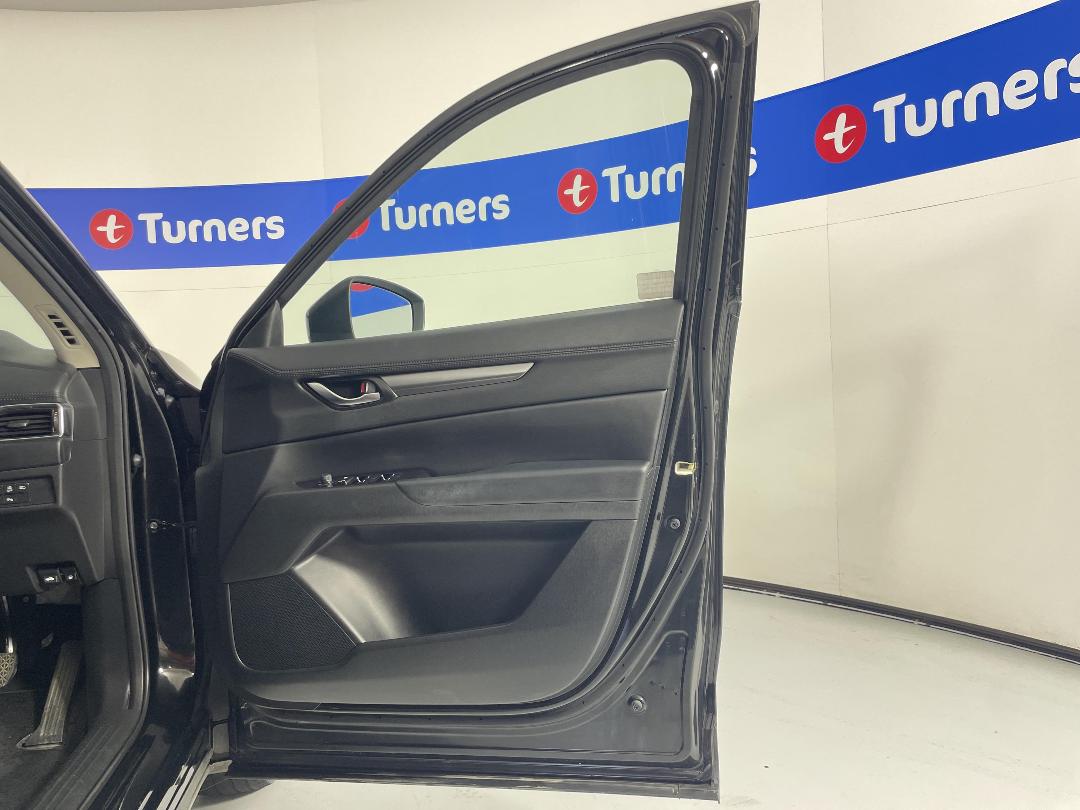 Photo '15' of Mazda CX-5