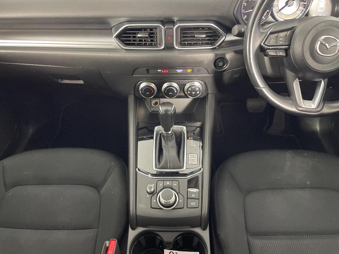 Photo '18' of Mazda CX-5 Photo '18' of Mazda CX-5