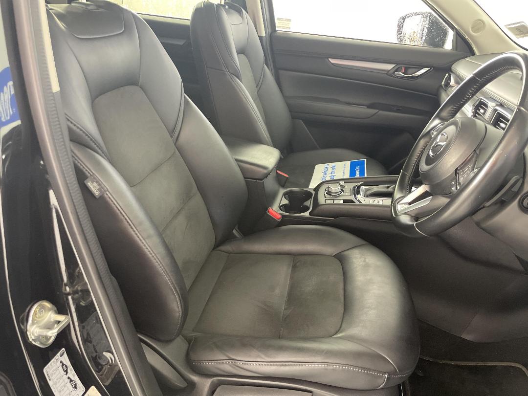 Photo '16' of Mazda CX-5