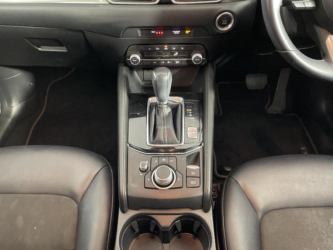 Photo '18' of Mazda CX-5