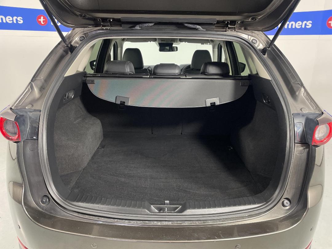 Photo '14' of Mazda CX-5