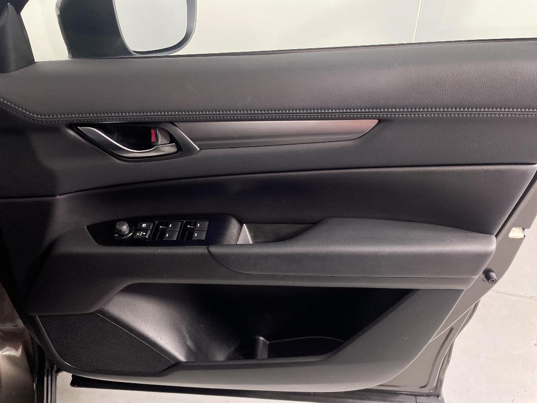 Photo '15' of Mazda CX-5