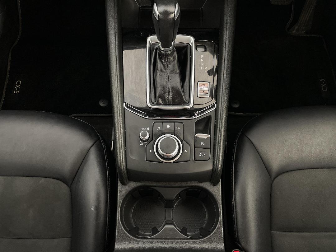 Photo '18' of Mazda CX-5