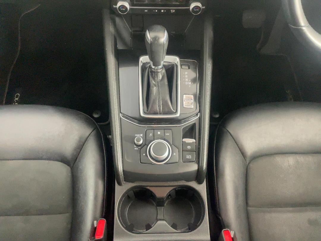 Photo '18' of Mazda CX-5