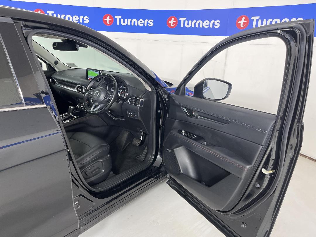 Photo '15' of Mazda CX-5 Photo '15' of Mazda CX-5