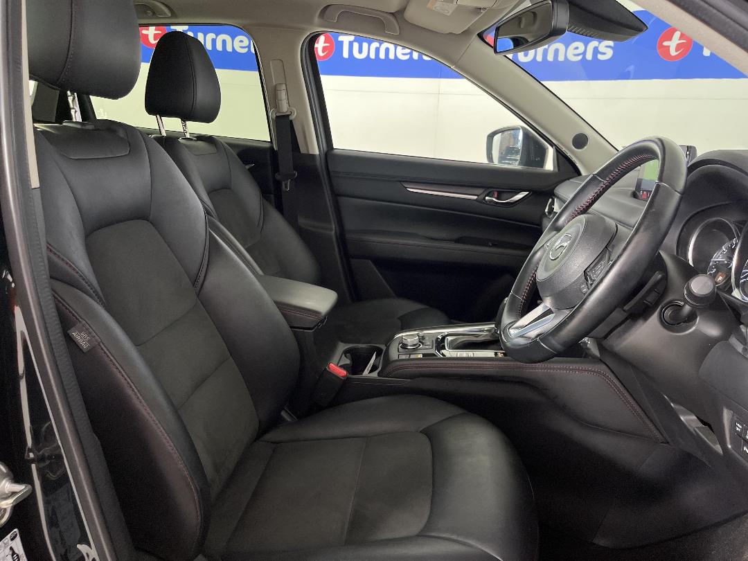 Photo '16' of Mazda CX-5 Photo '16' of Mazda CX-5