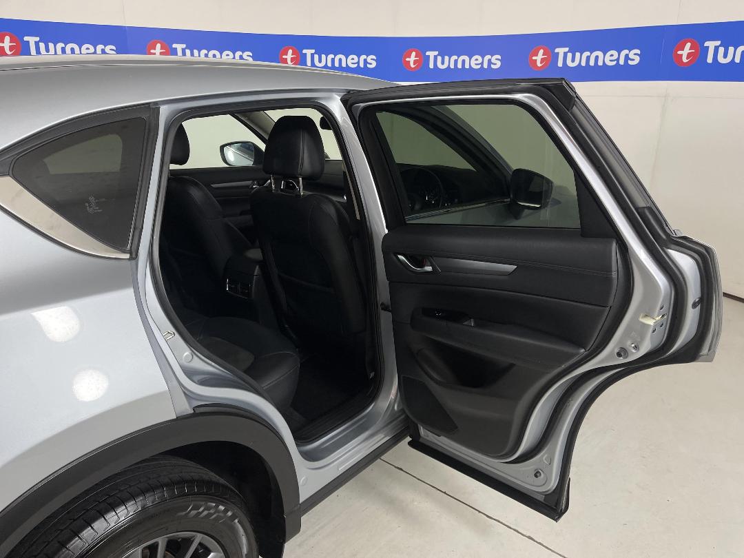 Photo '19' of Mazda CX-5 Photo '19' of Mazda CX-5