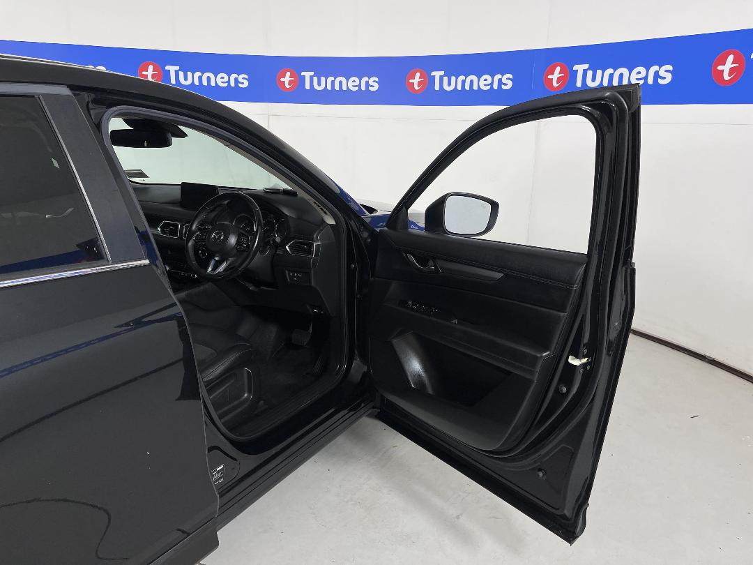 Photo '15' of Mazda CX-5