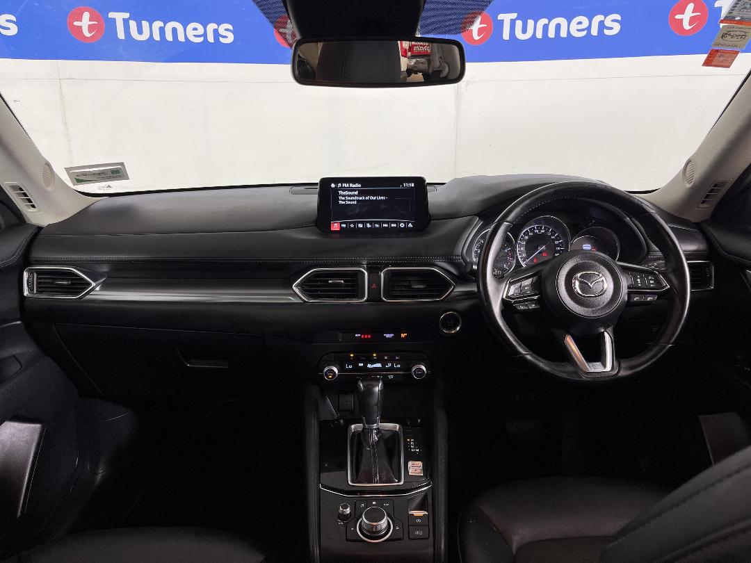 Photo '17' of Mazda CX-5