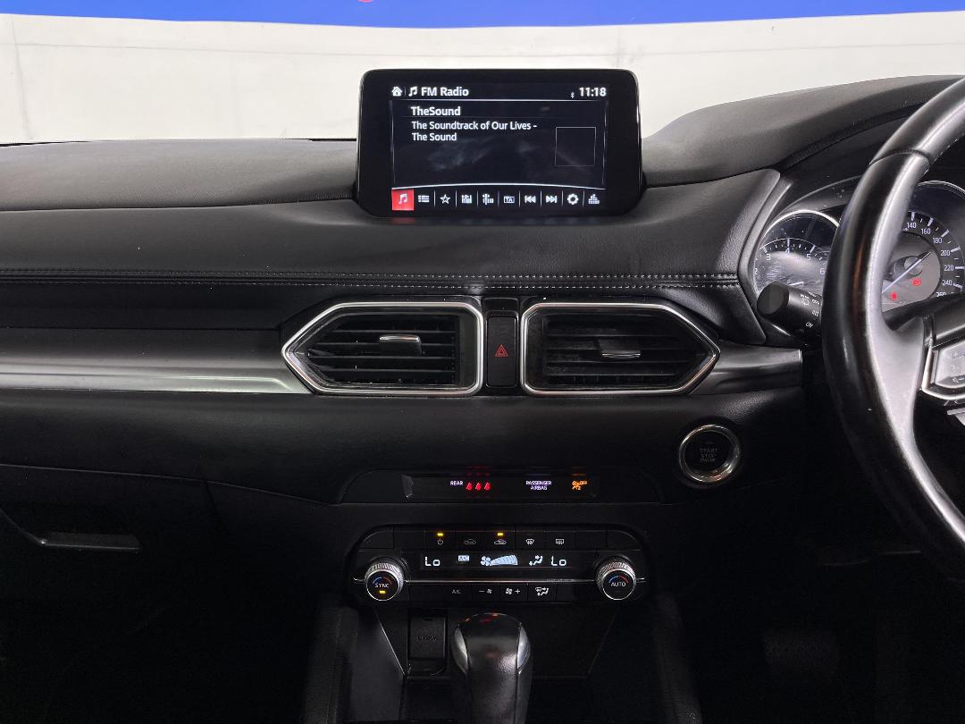 Photo '18' of Mazda CX-5