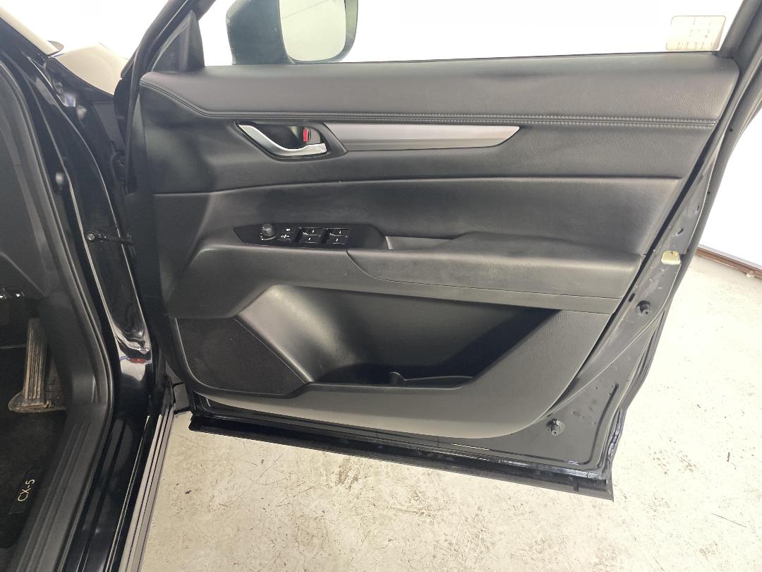 Photo '15' of Mazda CX-5 Photo '15' of Mazda CX-5