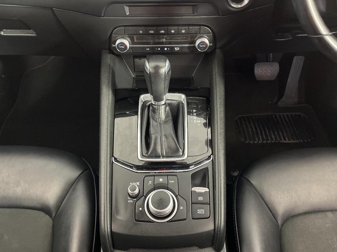 Photo '18' of Mazda CX-5