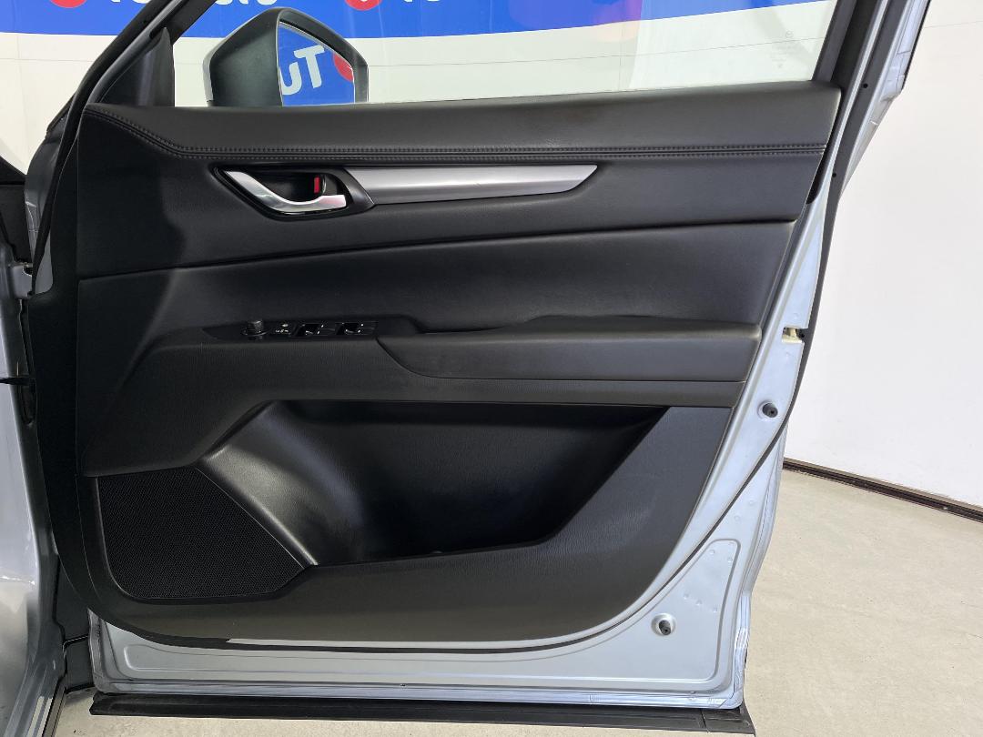 Photo '15' of Mazda CX-5