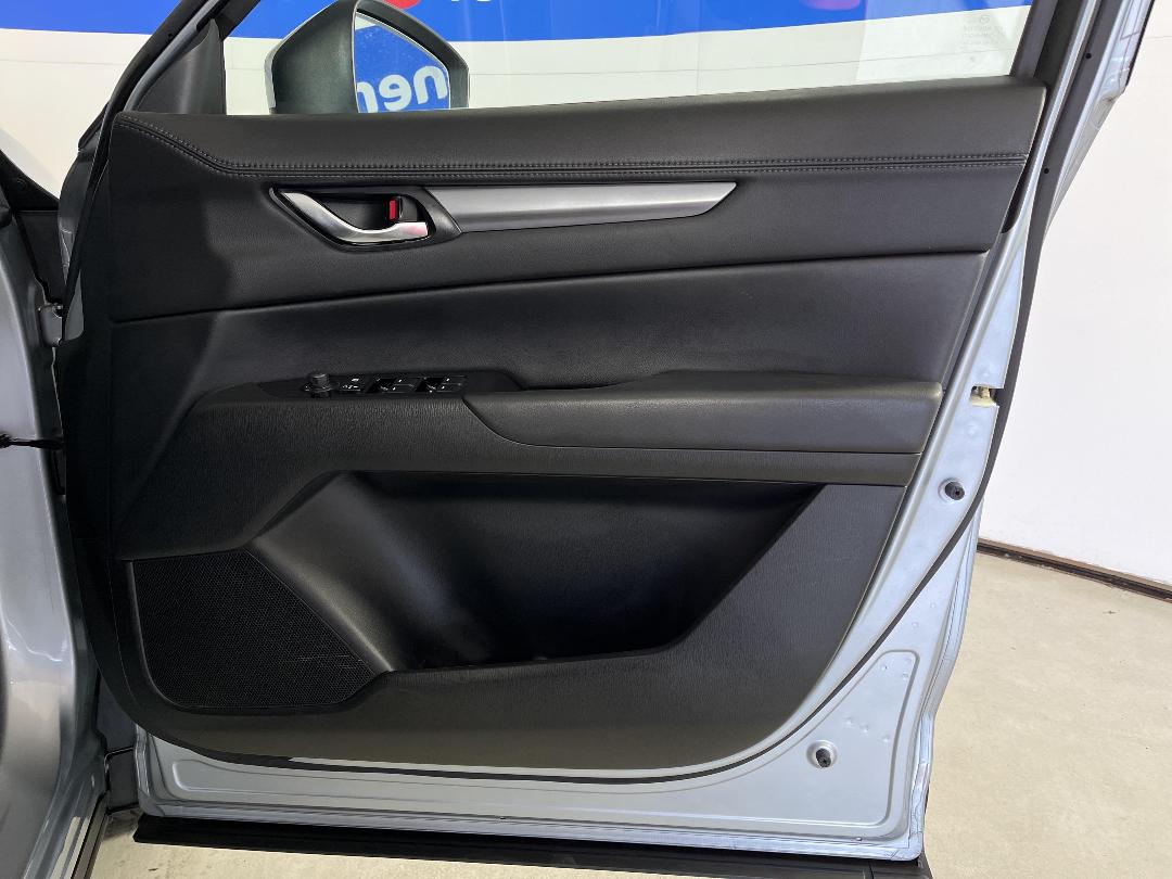 Photo '15' of Mazda CX-5