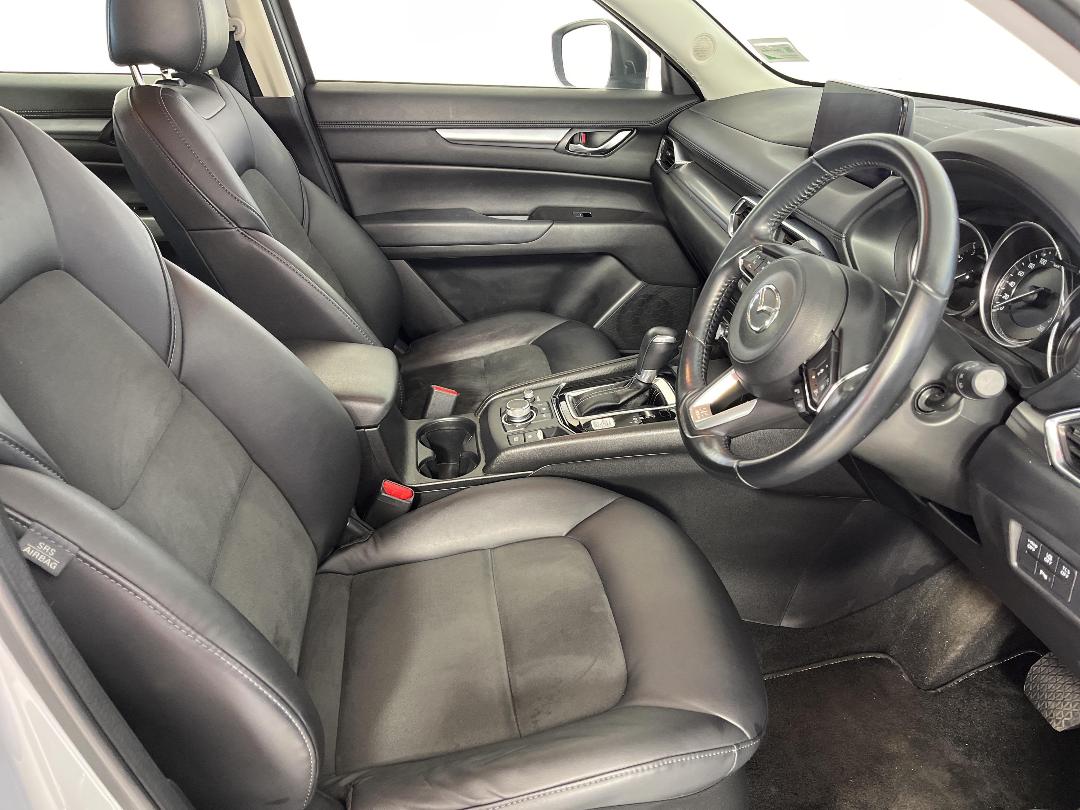 Photo '16' of Mazda CX-5