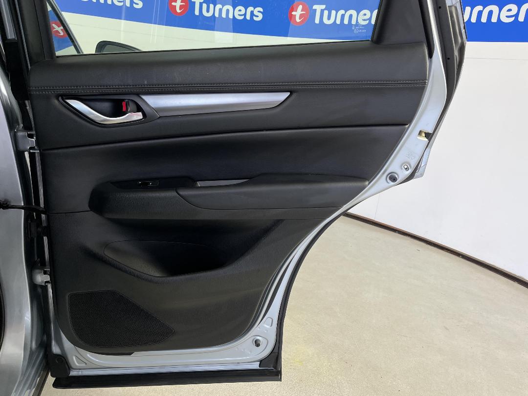 Photo '19' of Mazda CX-5