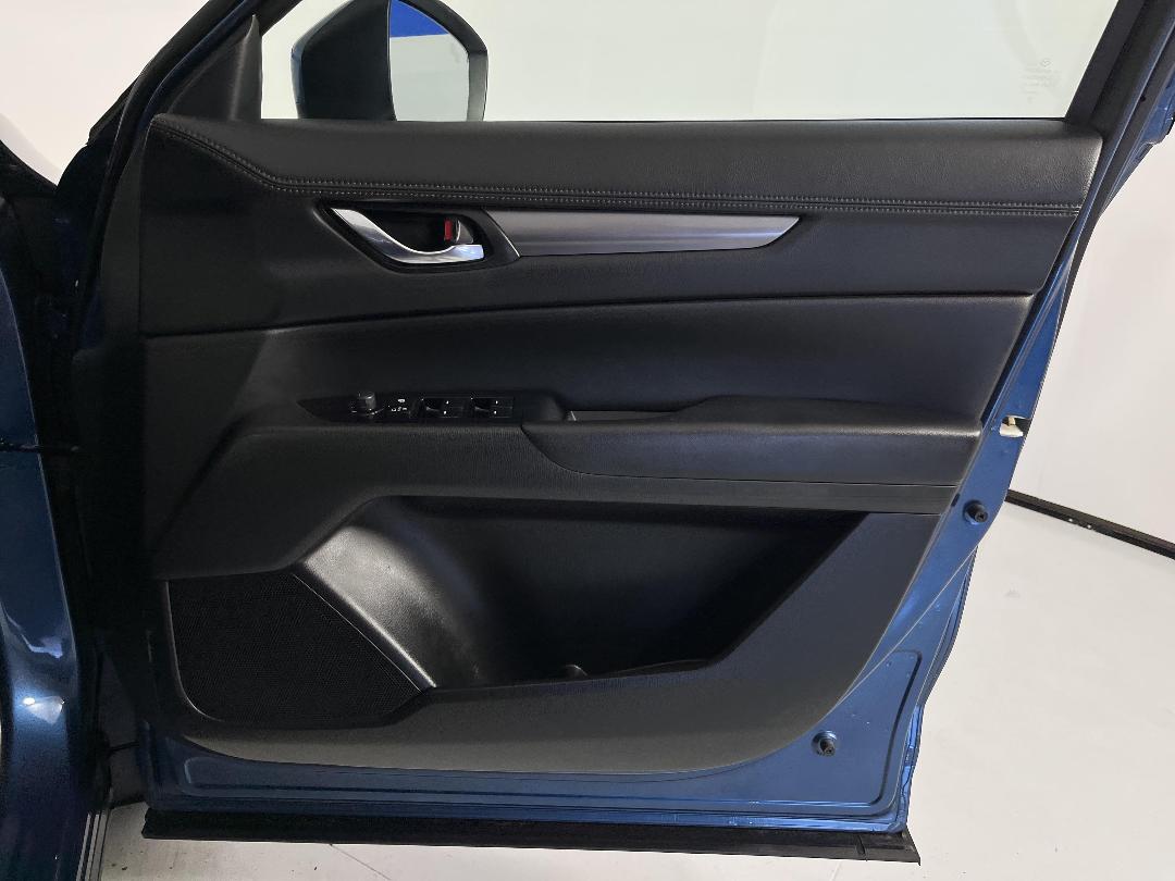 Photo '15' of Mazda CX-5