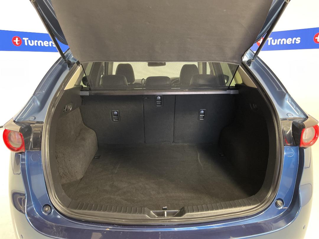 Photo '14' of Mazda CX-5