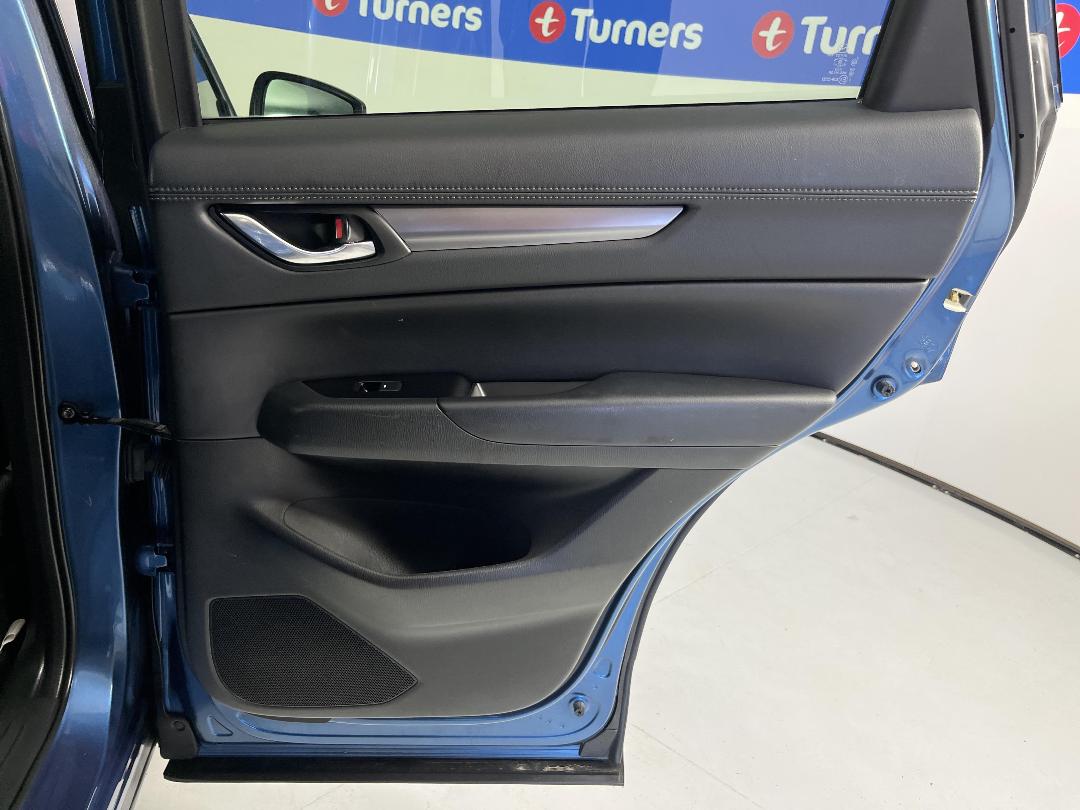 Photo '19' of Mazda CX-5