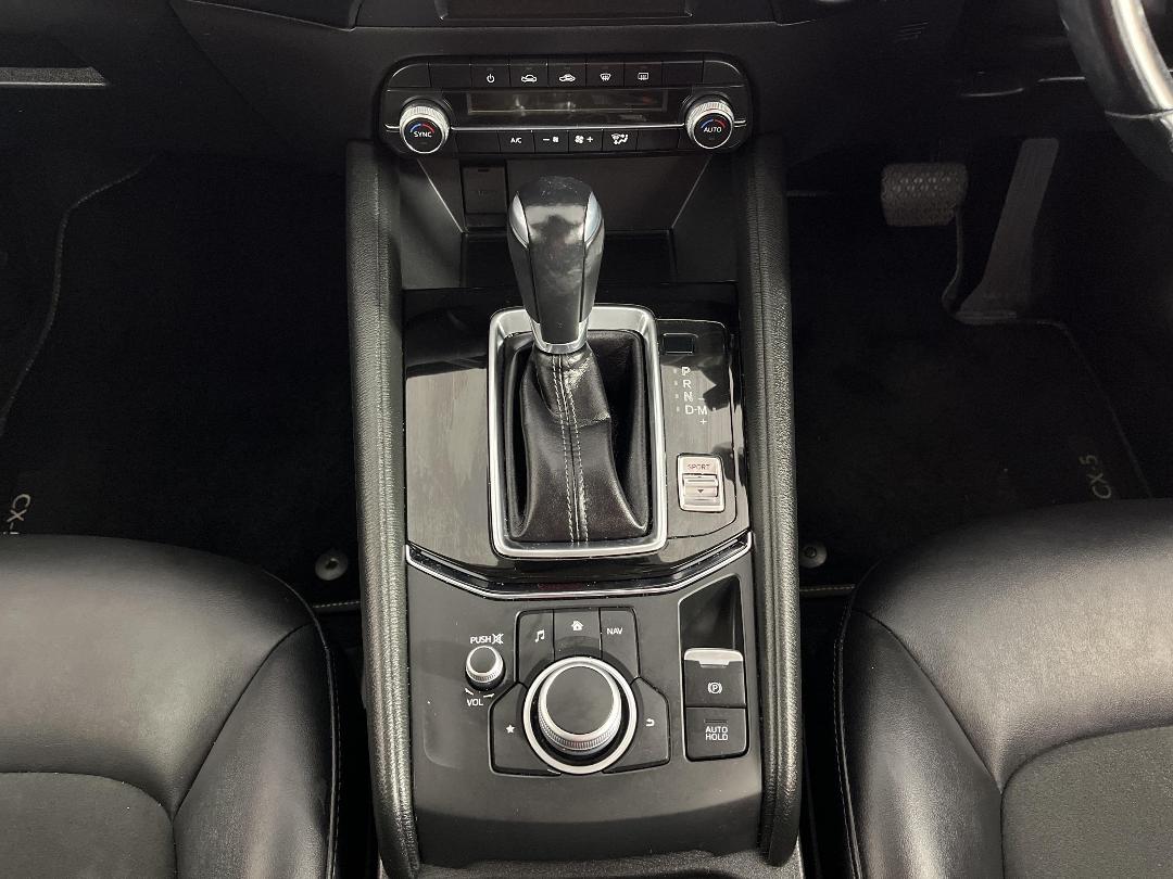 Photo '18' of Mazda CX-5