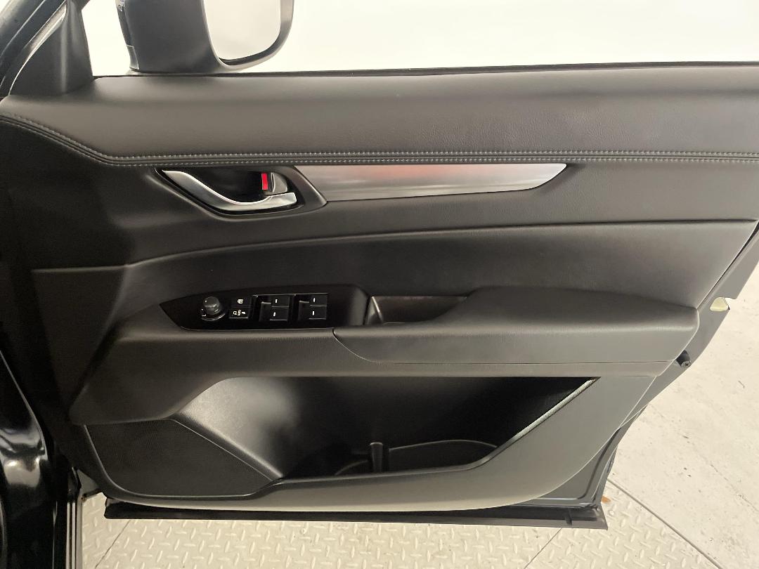 Photo '15' of Mazda CX-5