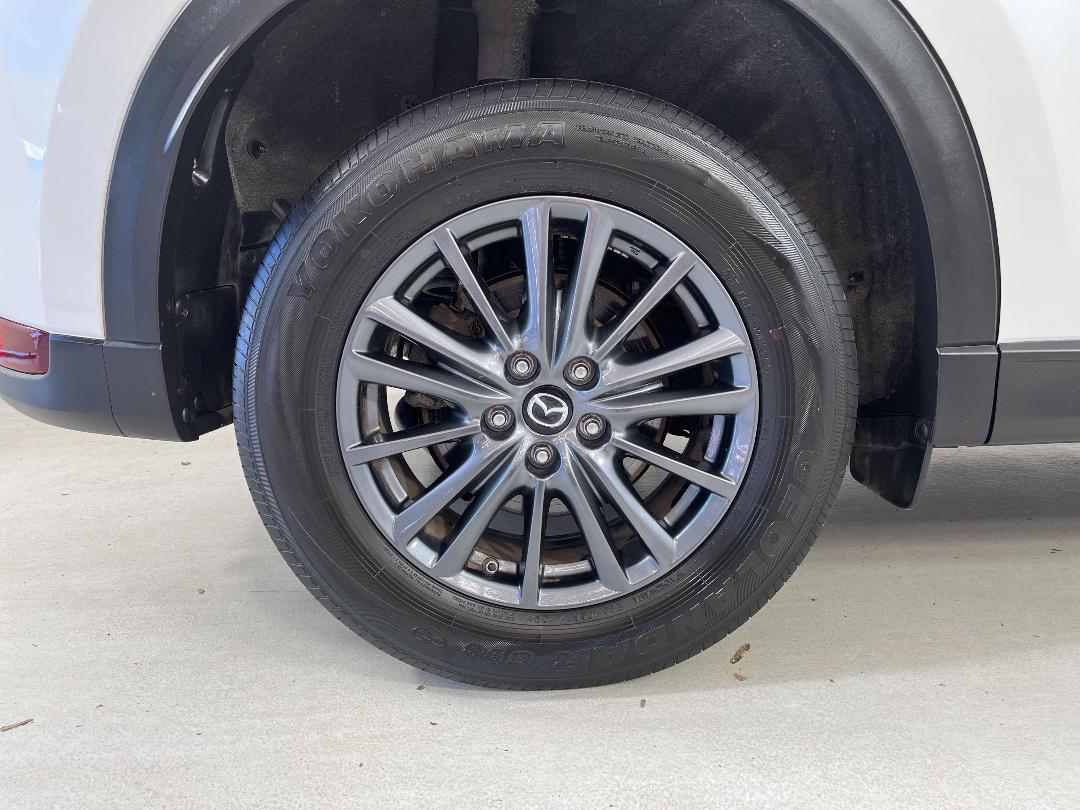 Photo '12' of Mazda CX-5