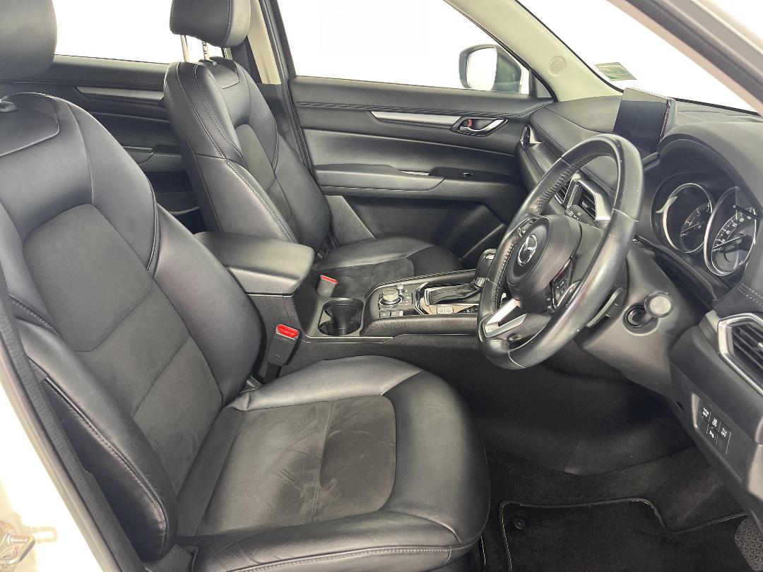 Photo '16' of Mazda CX-5 Photo '16' of Mazda CX-5