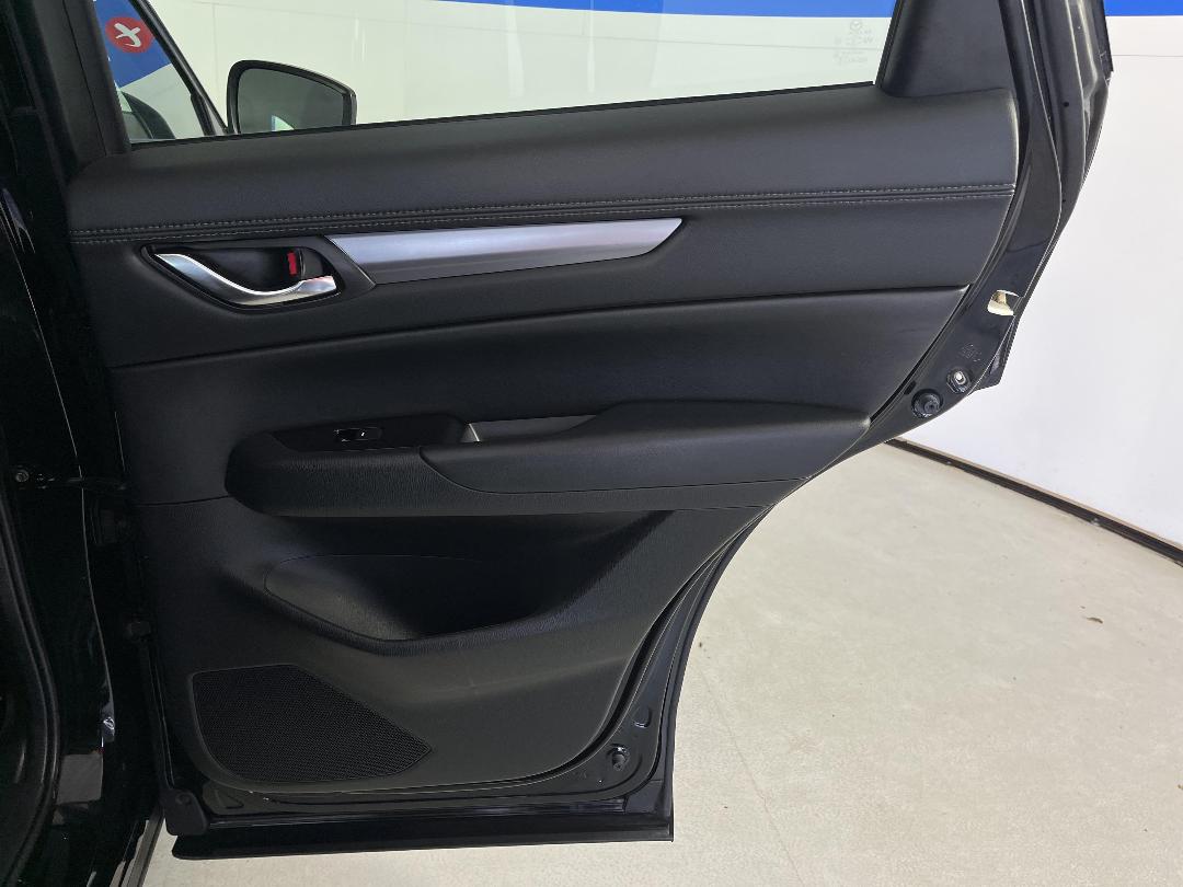 Photo '19' of Mazda CX-5 Photo '19' of Mazda CX-5