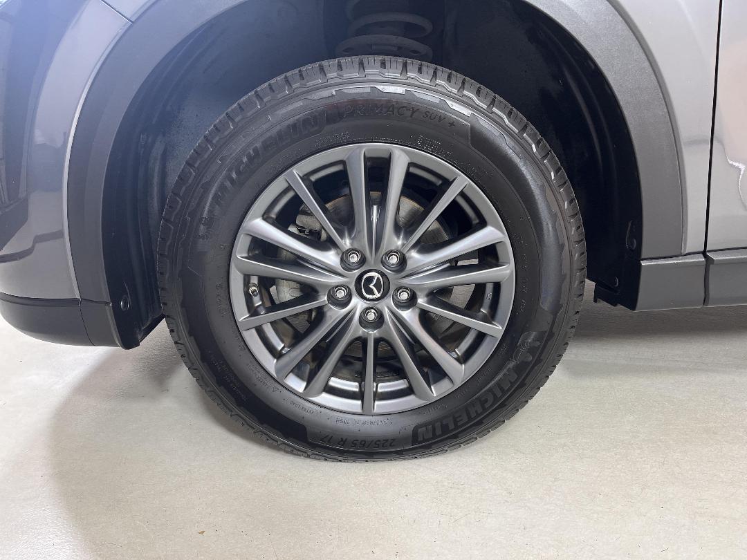 Photo '10' of Mazda CX-5 Photo '10' of Mazda CX-5