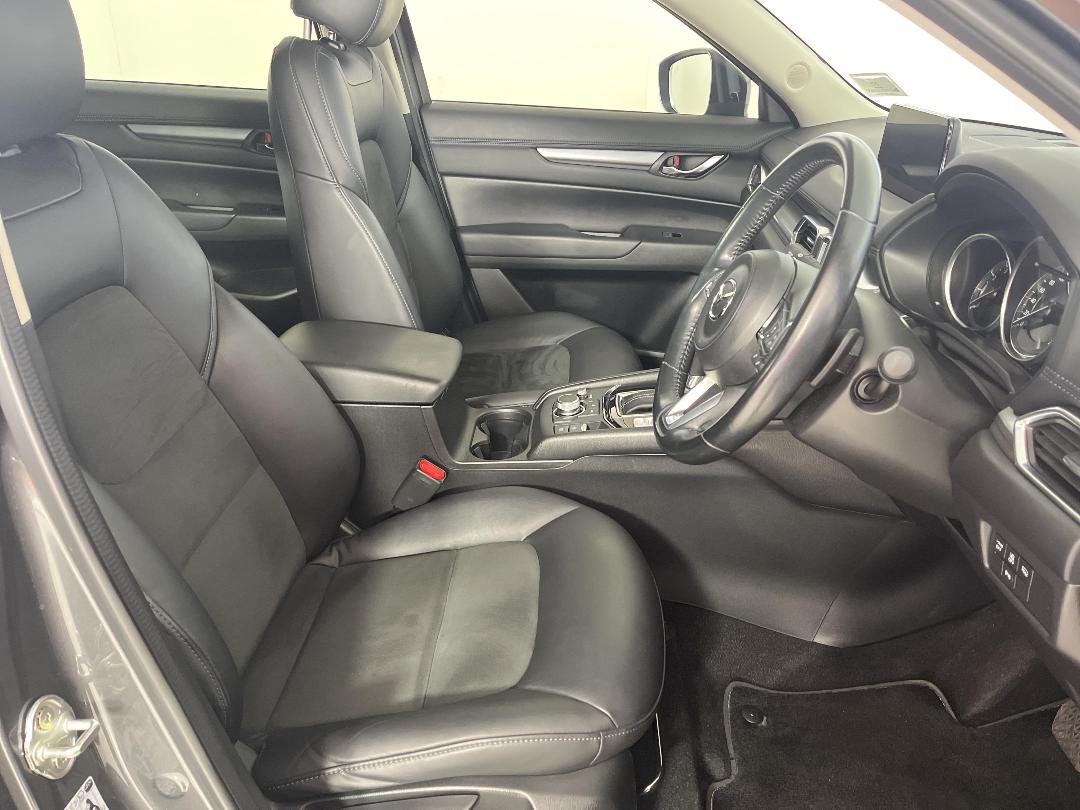 Photo '16' of Mazda CX-5 Photo '16' of Mazda CX-5